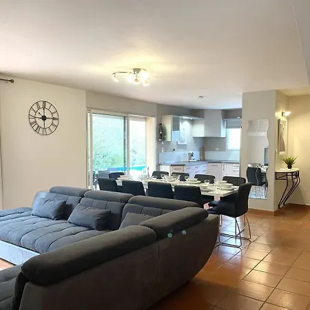 Avec Piscine, 10 Pers, Carpentras, 145m², 5 Ch, Jardin, Clim, Proche Luberon - Fr-1-767-12 *